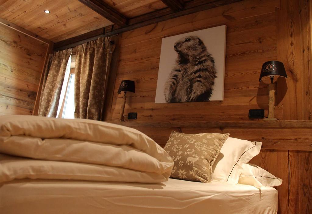 Bed and Breakfast Les Trompeurs Chez Odette Cogne Zewnętrze zdjęcie